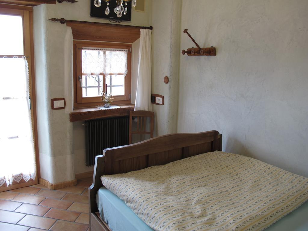 Agriturismo Alpenvidehof Villa Coredo Room photo